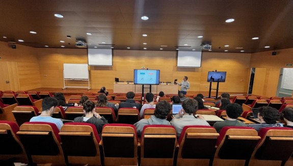 PRESENTACIÓN DE LA METODOLOGÍA FRIENDLY MATERIALS EN LA UNVERSIDAD CEU SAN PABLO DE MADRID